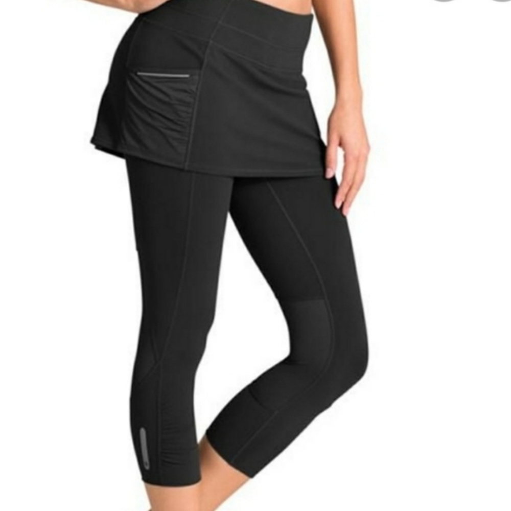 Athleta Capri skirted running/walking pant